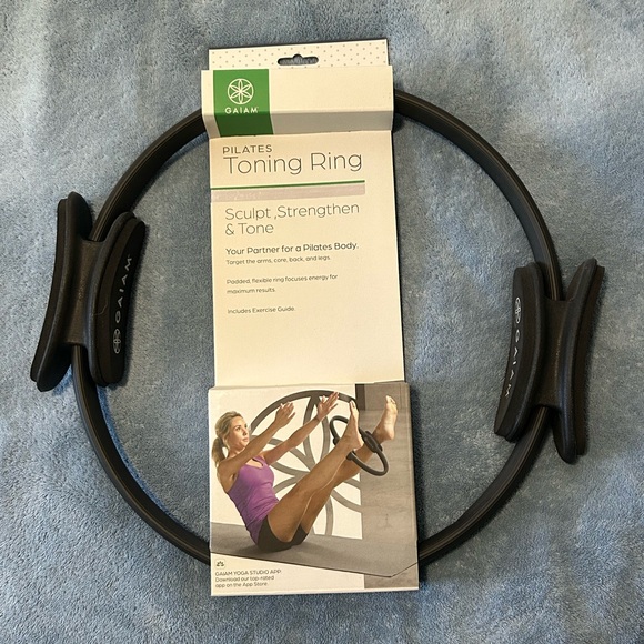 GAIAM Black Pilates Ring Fitness Circle - Picture 2 of 9